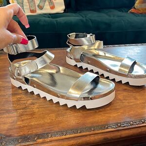 Rebecca Minkoff silver Elora sandal, 8.5!